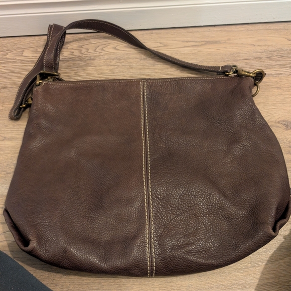Roots Dark Brown Leather Hobo Bag with Contrast Stitching - Picture 9 of 11